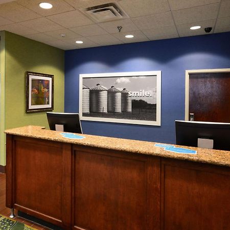 Hampton Inn Roxboro Екстер'єр фото