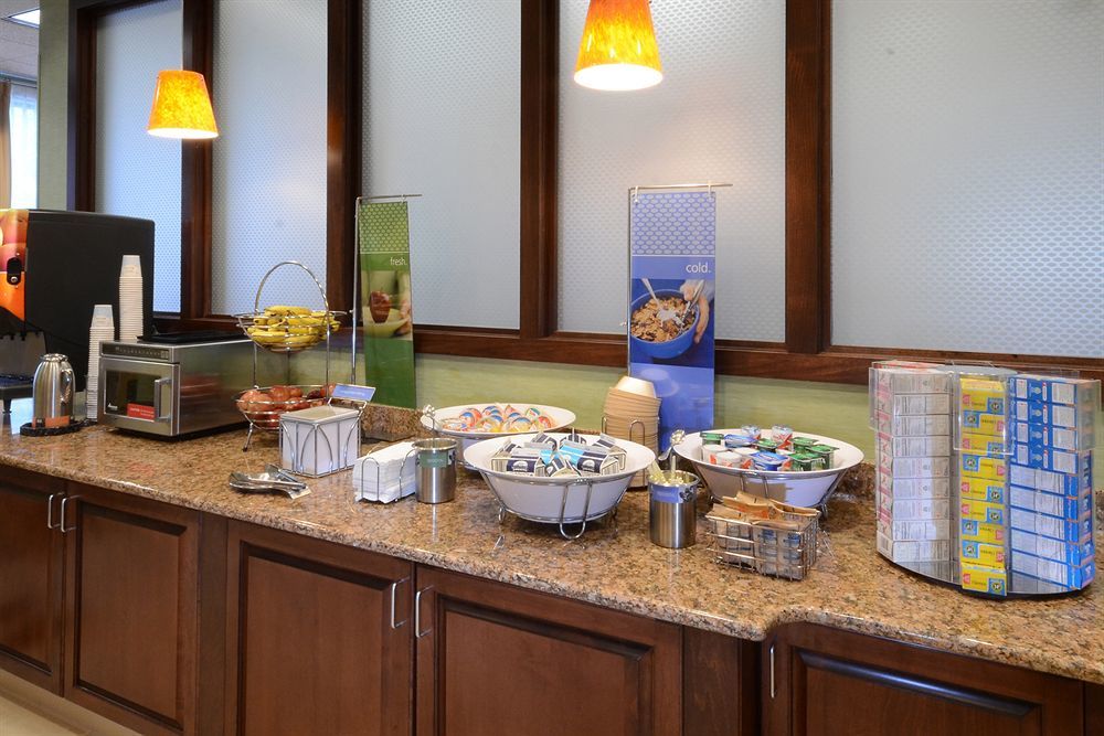 Hampton Inn Roxboro Екстер'єр фото